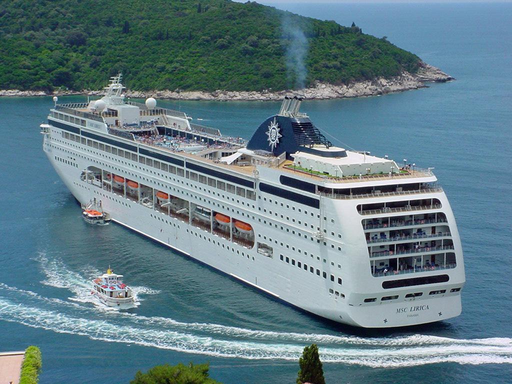 سفر با کشتی کروز مجلل MSC Lirica سفر با کشتی کروز مجلل MSC Lirica