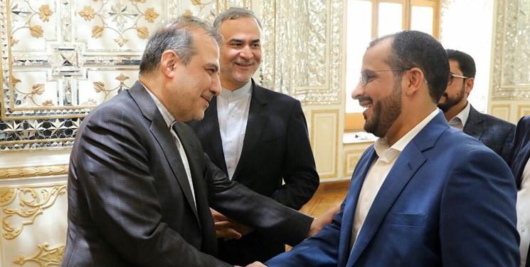 سخنگوی انصارالله آخرین تحولات سیاسی و میدانی یمن را برای سخنگوی انصارالله آخرین تحولات سیاسی و میدانی یمن را برای دستیار وزیر خارجه ایران تشریح کرد