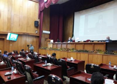 آموزش حضوری و غیر حضوری دانشجویان در کرمان