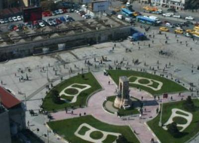 میدان تقسیم استانبول ؛ قلب تپنده ترکیه مدرن