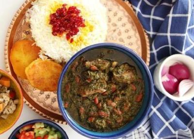 طرز تهیه قرمه سبزی با رب گوجه فرنگی؛ یک غذای اصیل ایرانی